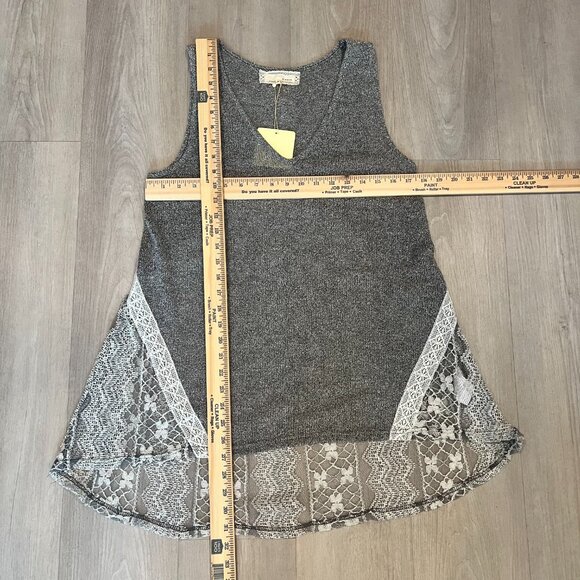 A'Reve Womens Gray Cream Tunic Tank Top Lace Romantic Sz Small Cottagecore - Picture 4 of 5